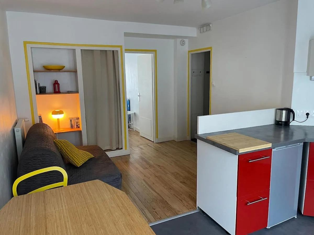 Une Pause Dans L'Hyper Centre De Chambery Apartment